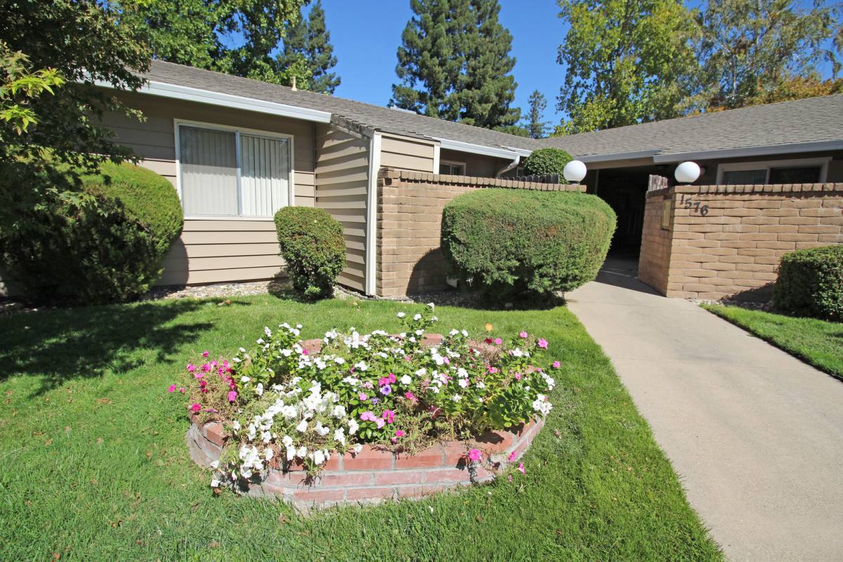 Apartment for rent at 1572 Heather Dr, Yuba City, CA 95993