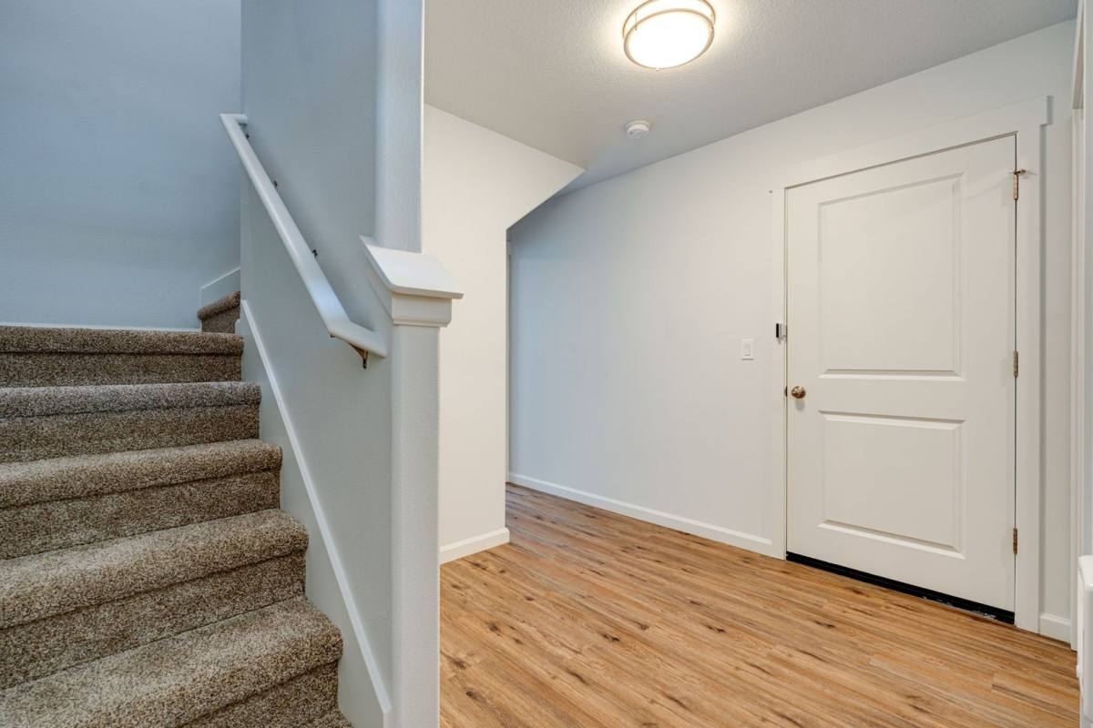Townhouse for rent at 935 Arthur Ave, Cottage Grove, OR 97424