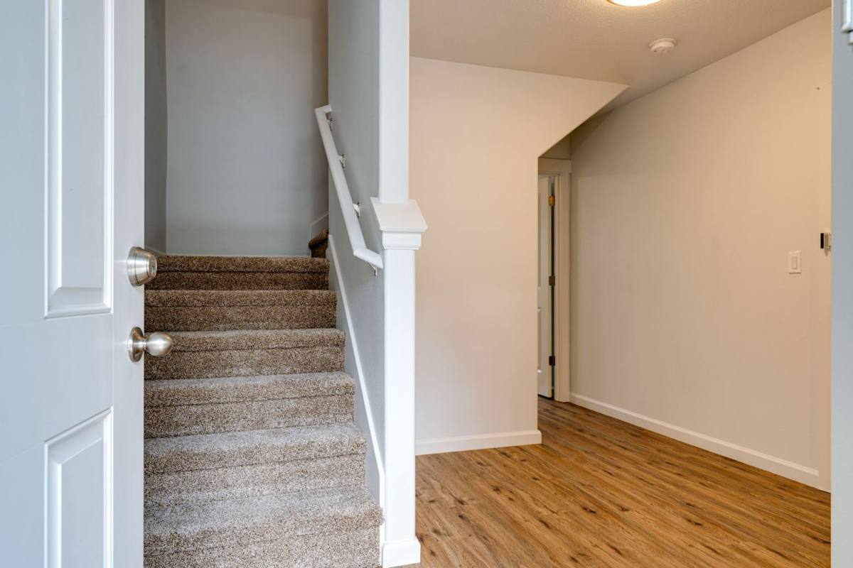 Townhouse for rent at 935 Arthur Ave, Cottage Grove, OR 97424