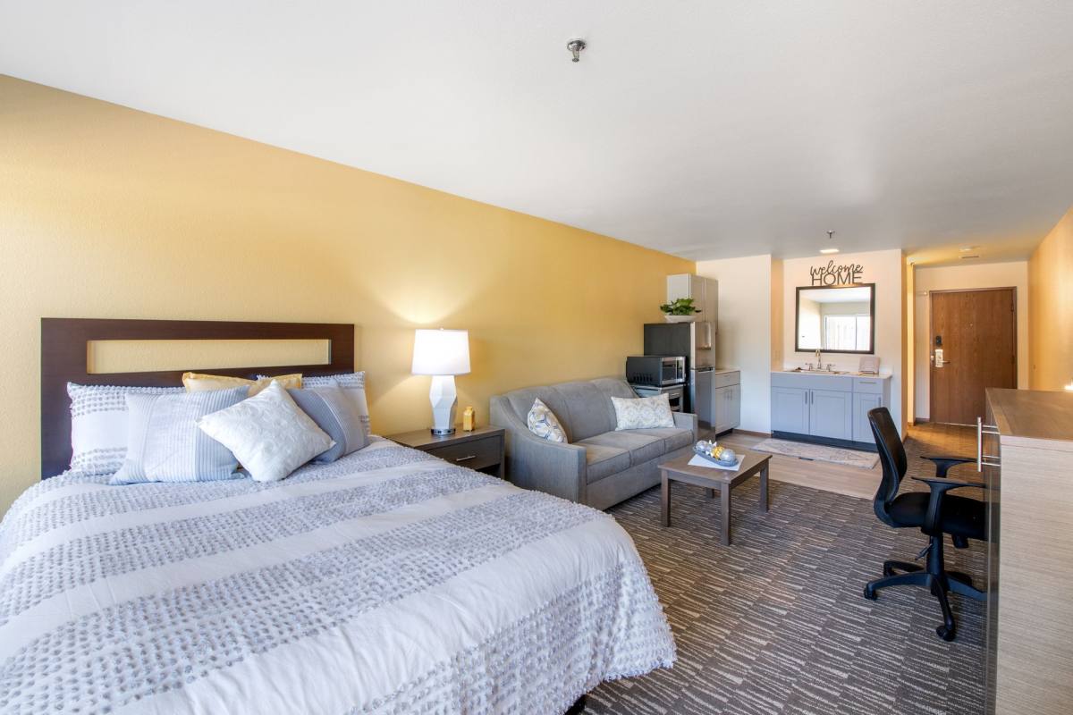Apartment for rent at 1900 Ken Pratt Blvd, Longmont, CO 80501