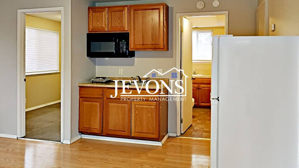 Apartment for rent at 406 S 60th Ave, Yakima, WA 98908