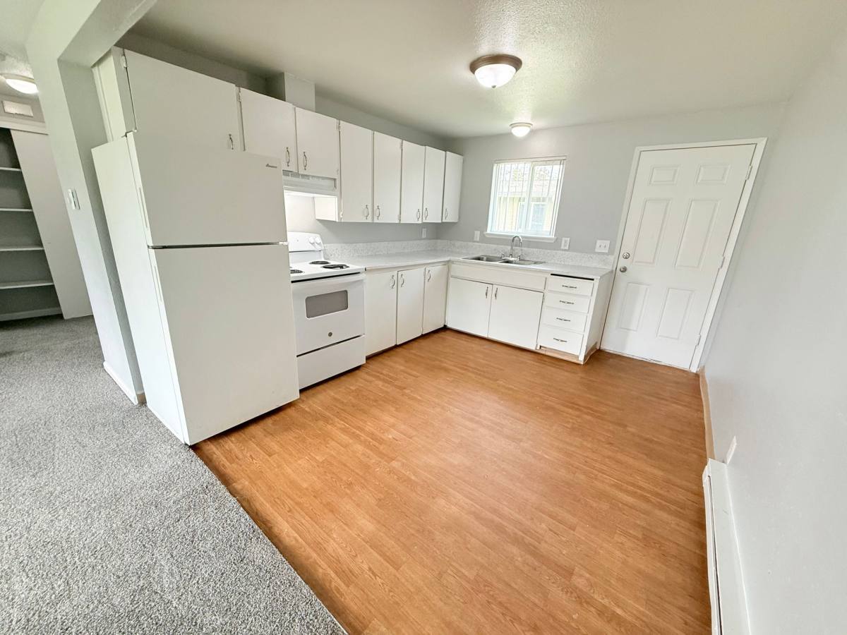 Apartment for rent at View at the Lake II, 1650 S 308th St, Federal Way, WA 98003