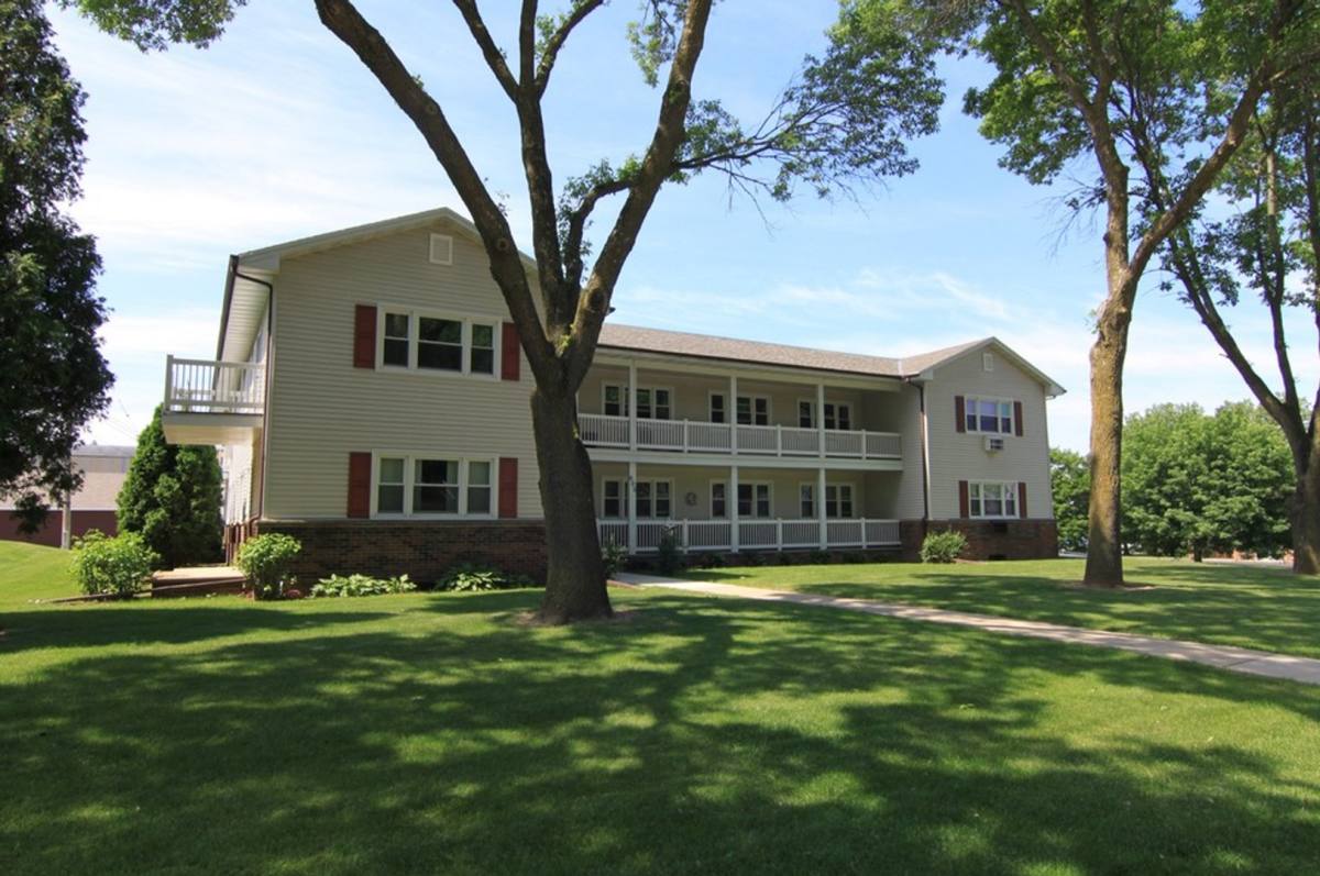 Apartment for rent at 601 & 605 W Briar Lane, Green Bay, WI 54301