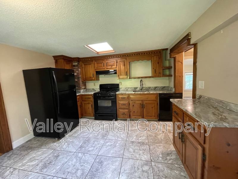 Apartment for rent at 37 Middle St #2, Hadley, MA 01035