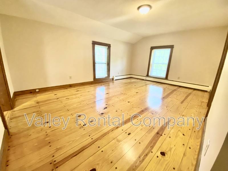 Apartment for rent at 37 Middle St #2, Hadley, MA 01035