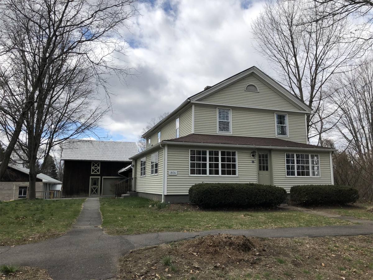 Apartment for rent at 37 Middle St #2, Hadley, MA 01035