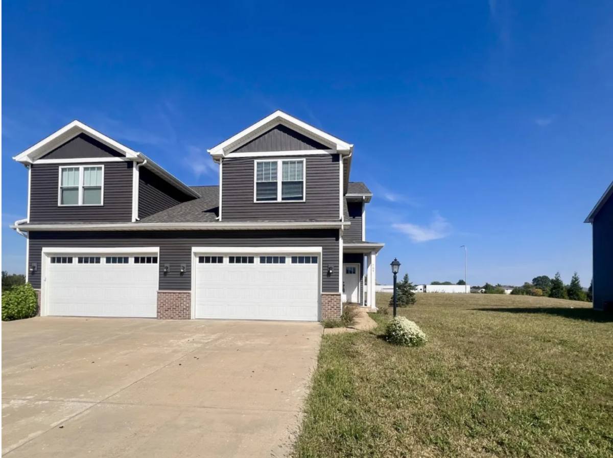 House for rent at 756 Sedgegrass Dr, Champaign, IL 61822