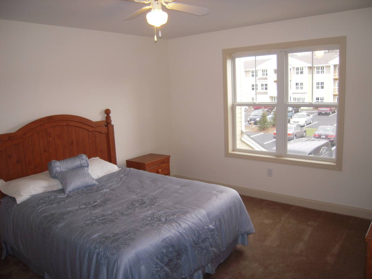Apartment for rent at 58 Elm St, Epping, NH 03042