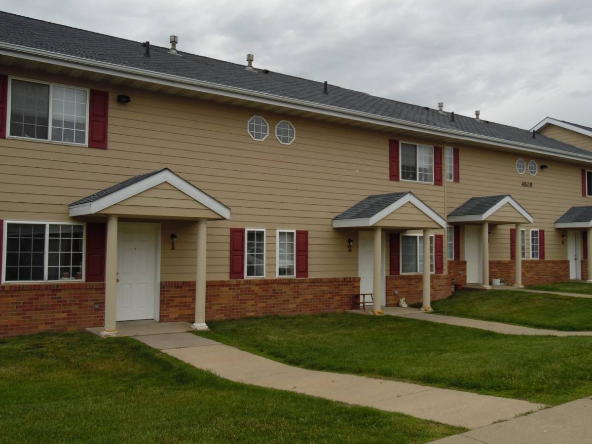 Townhouse for rent at 4509-4515 E 3rd St, Sioux Falls, SD 57110