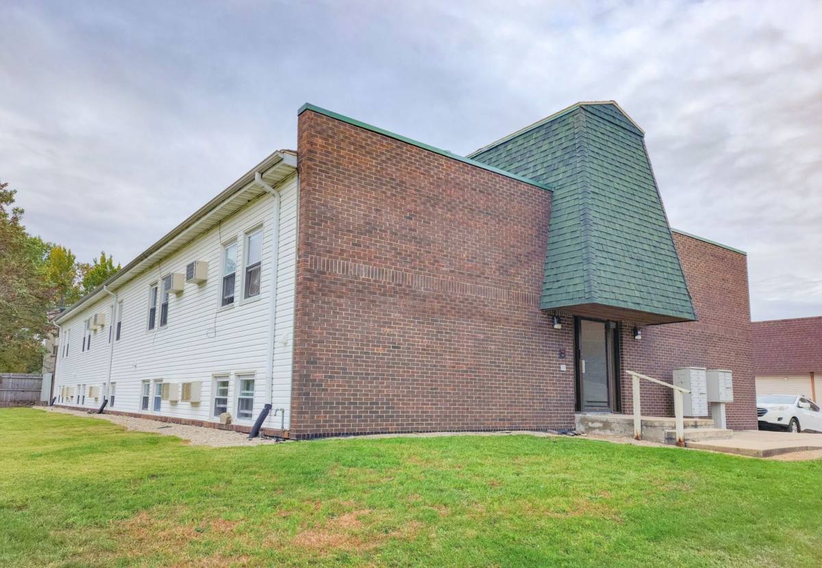 Apartment for rent at 1005 E Colorado, Urbana, IL 61801