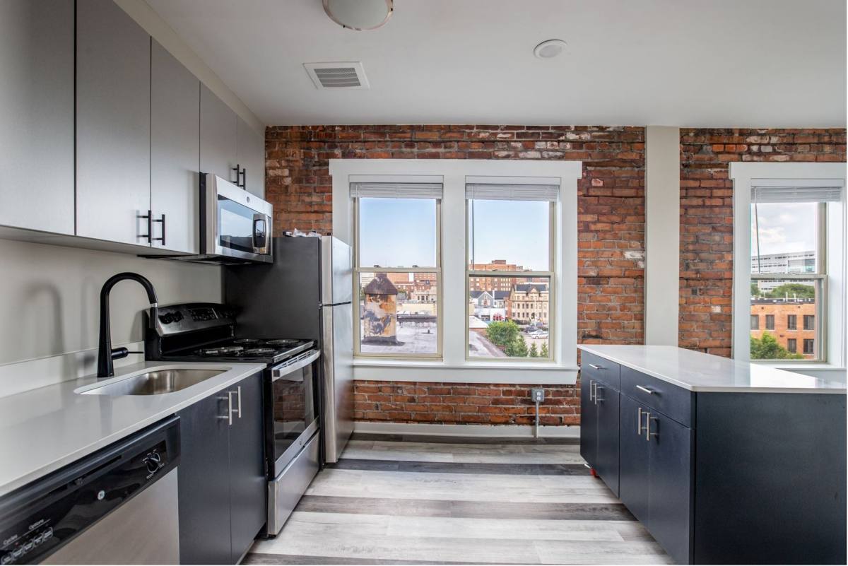 Apartment for rent at 479 W Willis St, Detroit, MI 48201