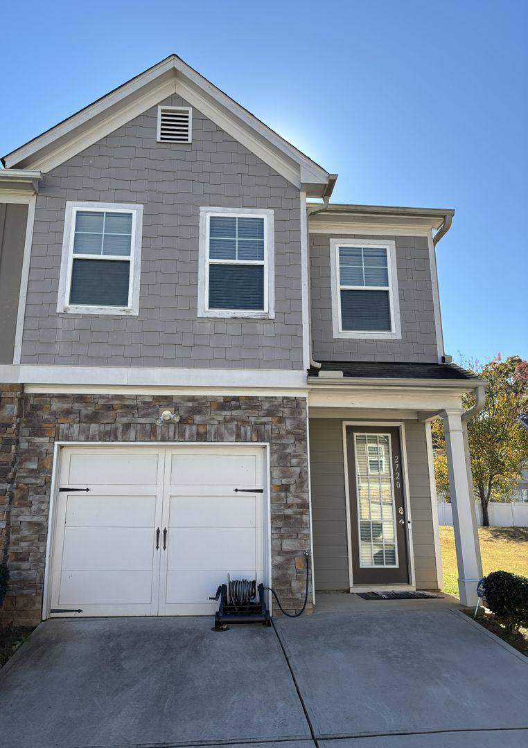 Townhouse for rent at 2720 Avanti Way, Decatur, GA 30035