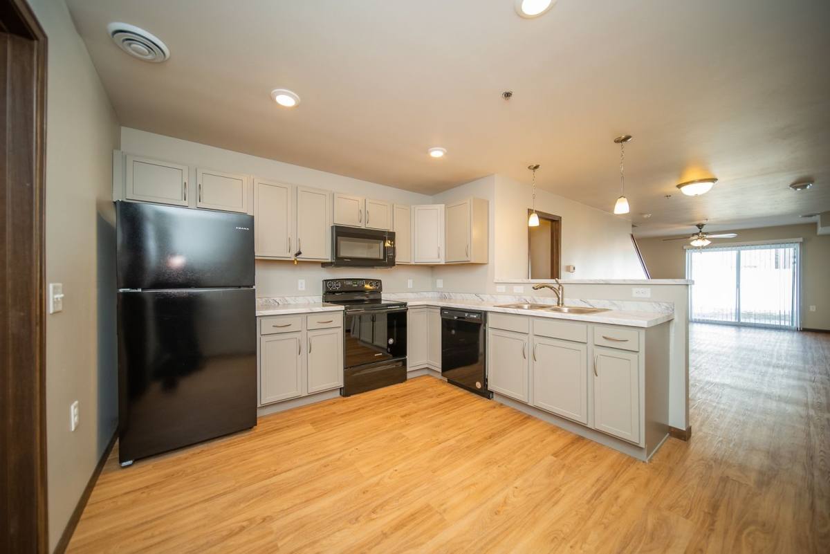 Townhouse for rent at 4812 S Hosta Ave, Sioux Falls, SD 57110