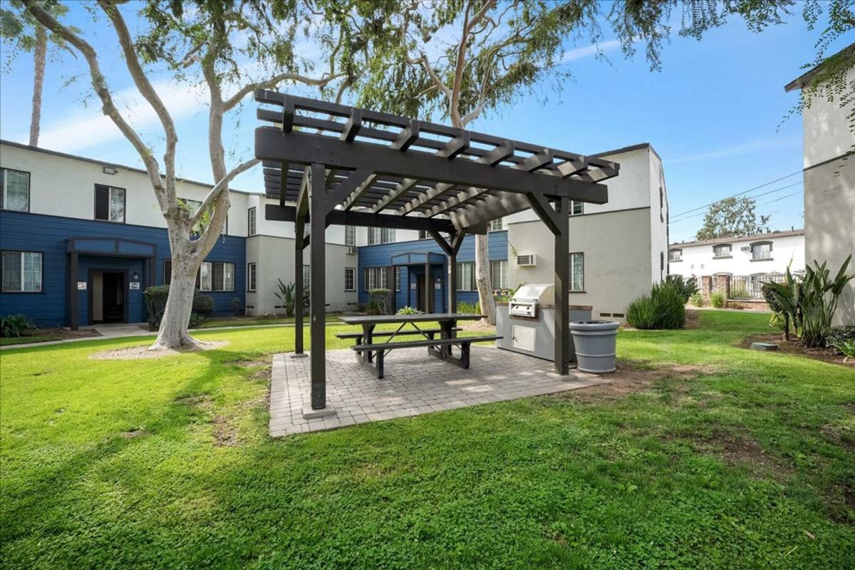 Apartment for rent at 336 N Garfield Ave, Montebello, CA 90640