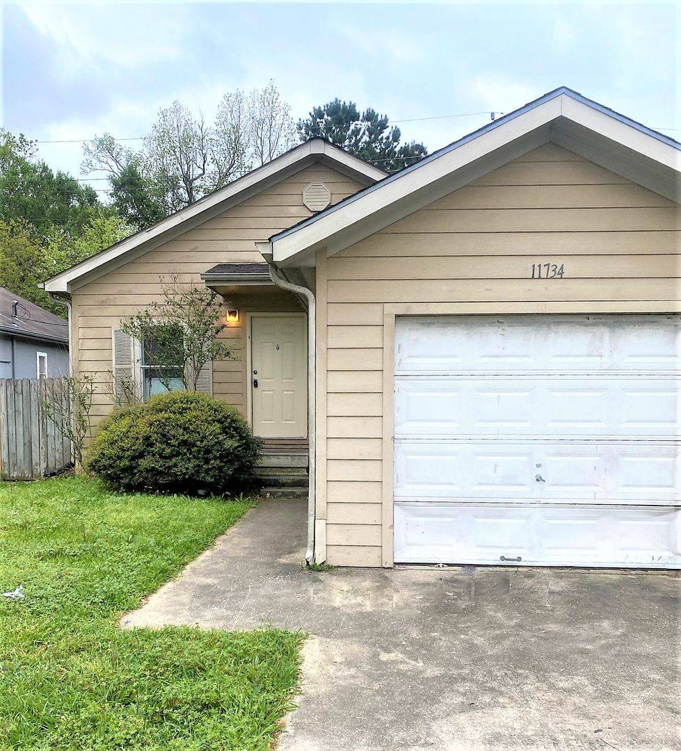 House for rent at 11734 Greensbrook Forest Dr, Houston, TX 77044