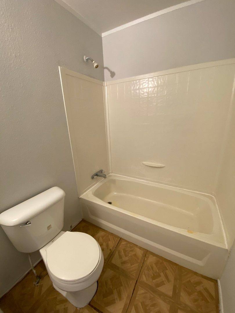 House for rent at 11734 Greensbrook Forest Dr, Houston, TX 77044