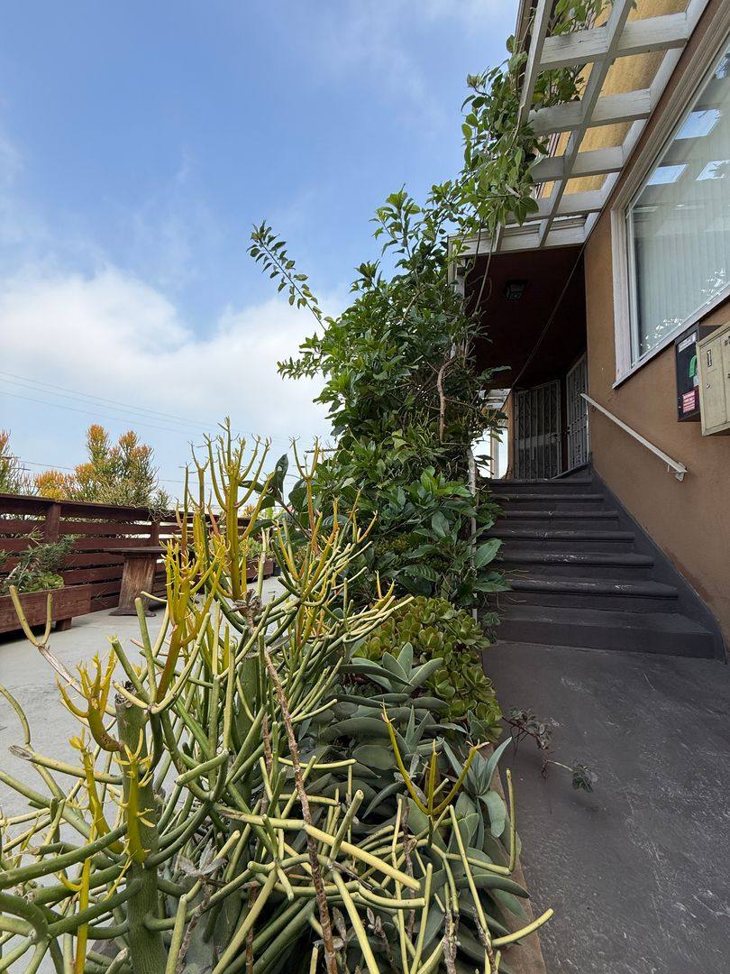Apartment for rent at 200 S Lake St, Los Angeles, CA 90057