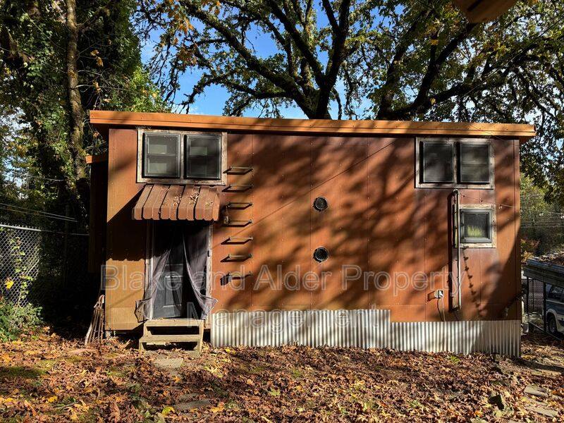 House for rent at 6519 NW Saint Helens Rd, Portland, OR 97210