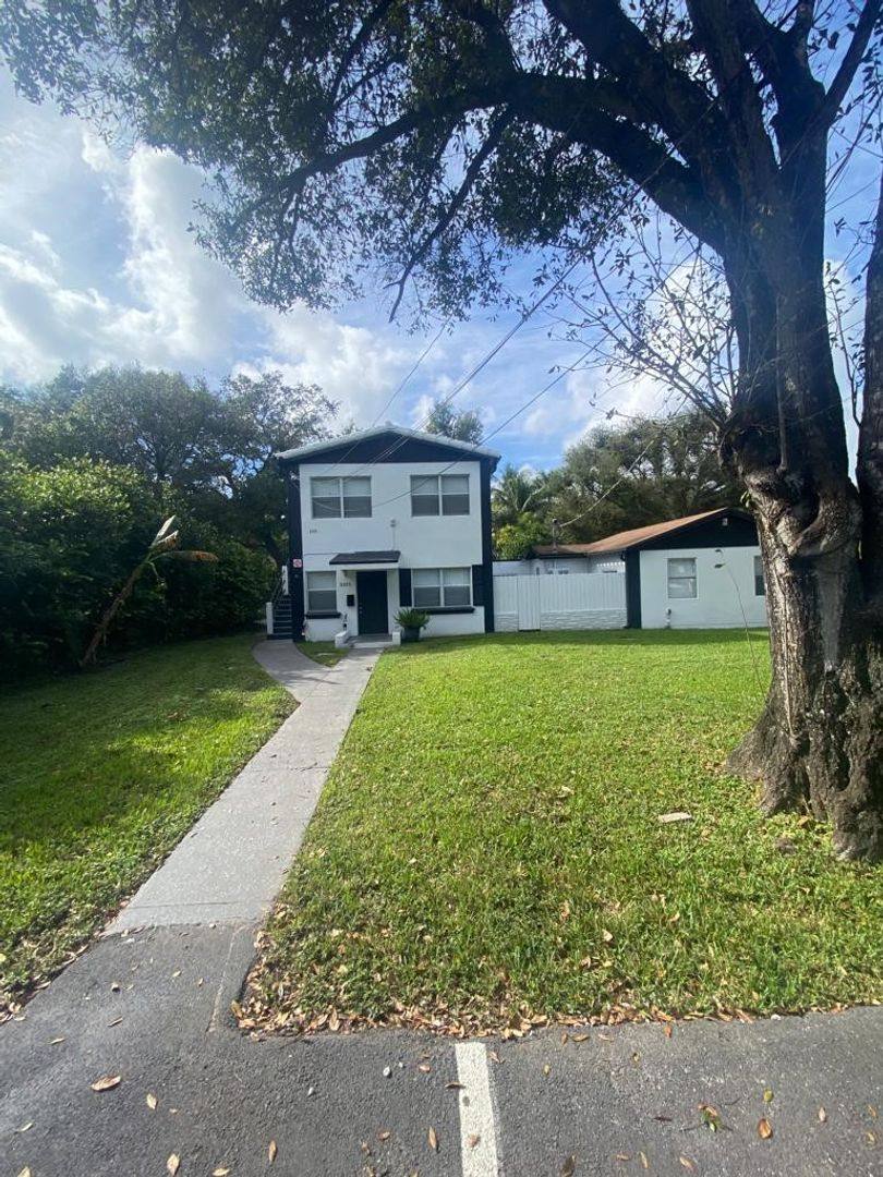 Apartment for rent at 3315-3331 SW 15th Ave, Fort Lauderdale, FL 33315