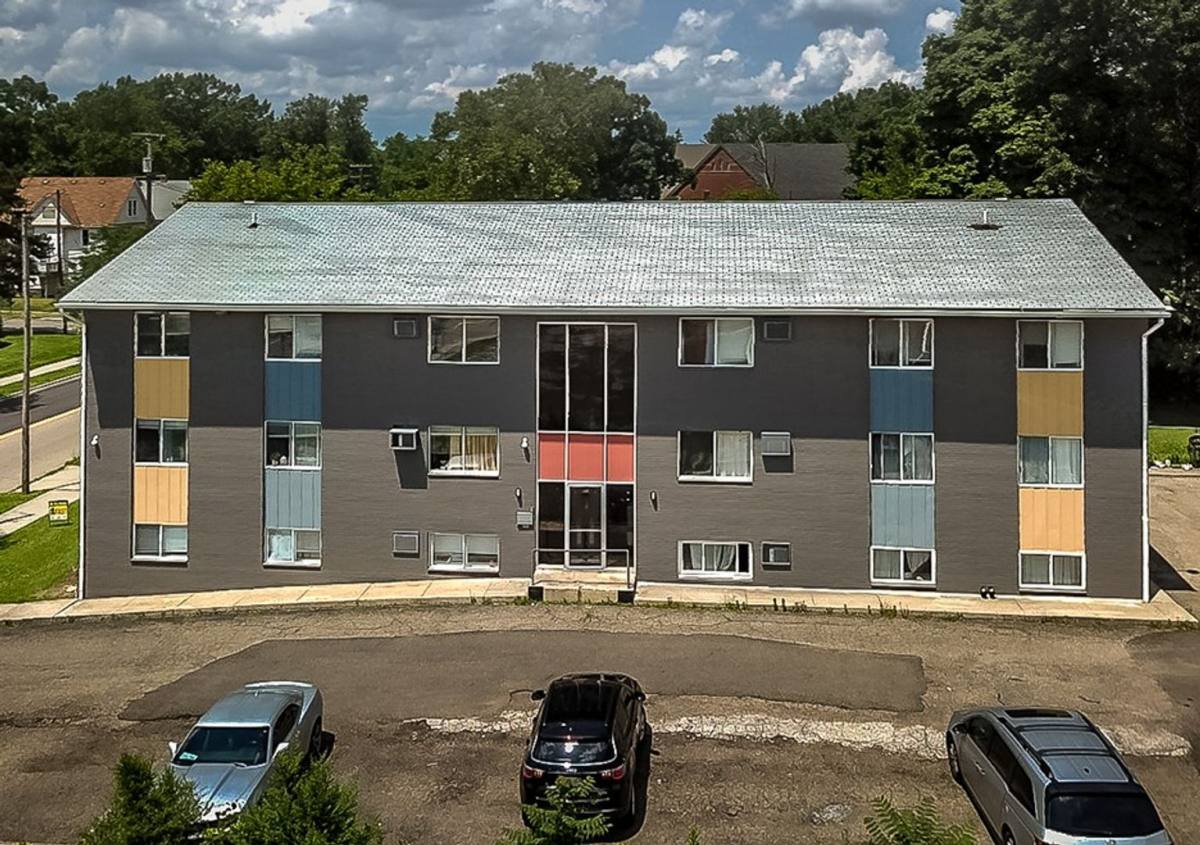 Apartment for rent at 489 N Howard, Akron, OH 44310