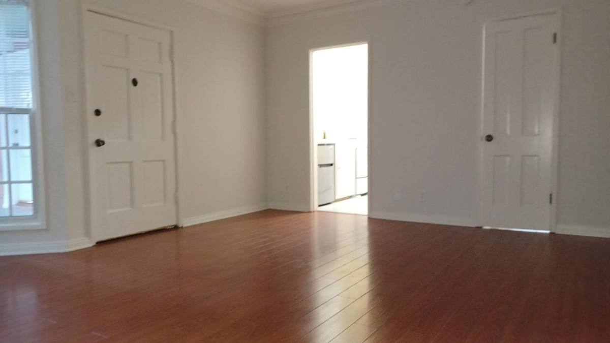 Apartment for rent at 1749 N Sycamore Ave, Los Angeles, CA 90028