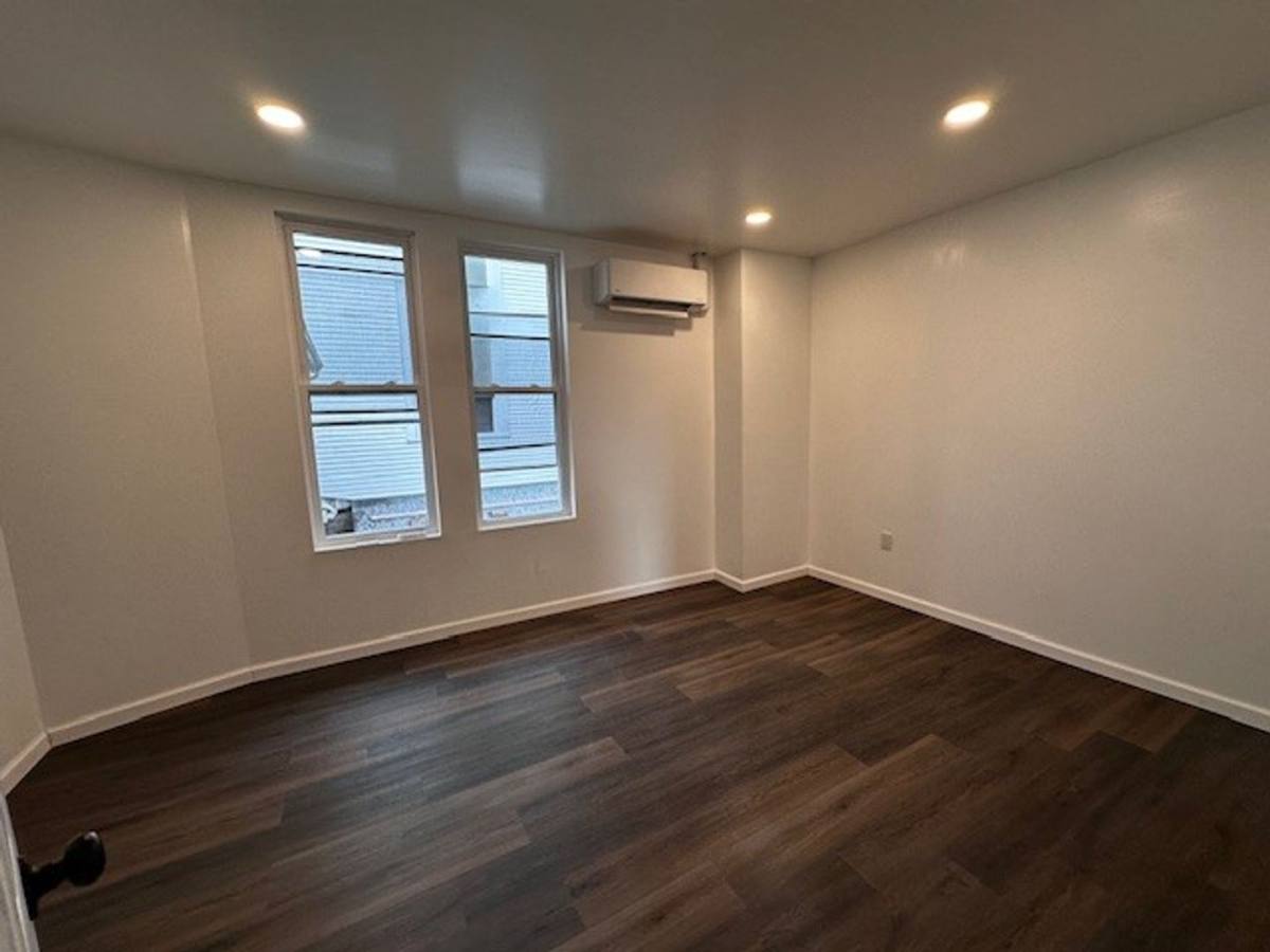 Apartment for rent at 140 E Market St, Williamstown, PA 17098