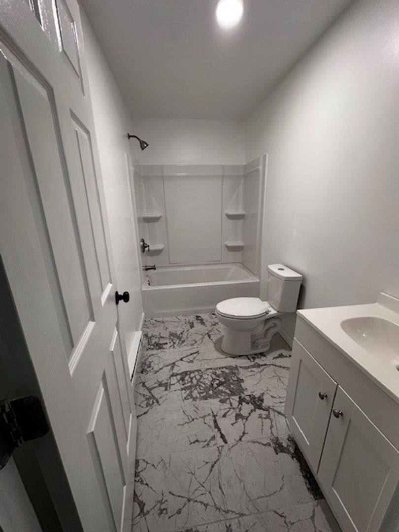 Apartment for rent at 140 E Market St, Williamstown, PA 17098