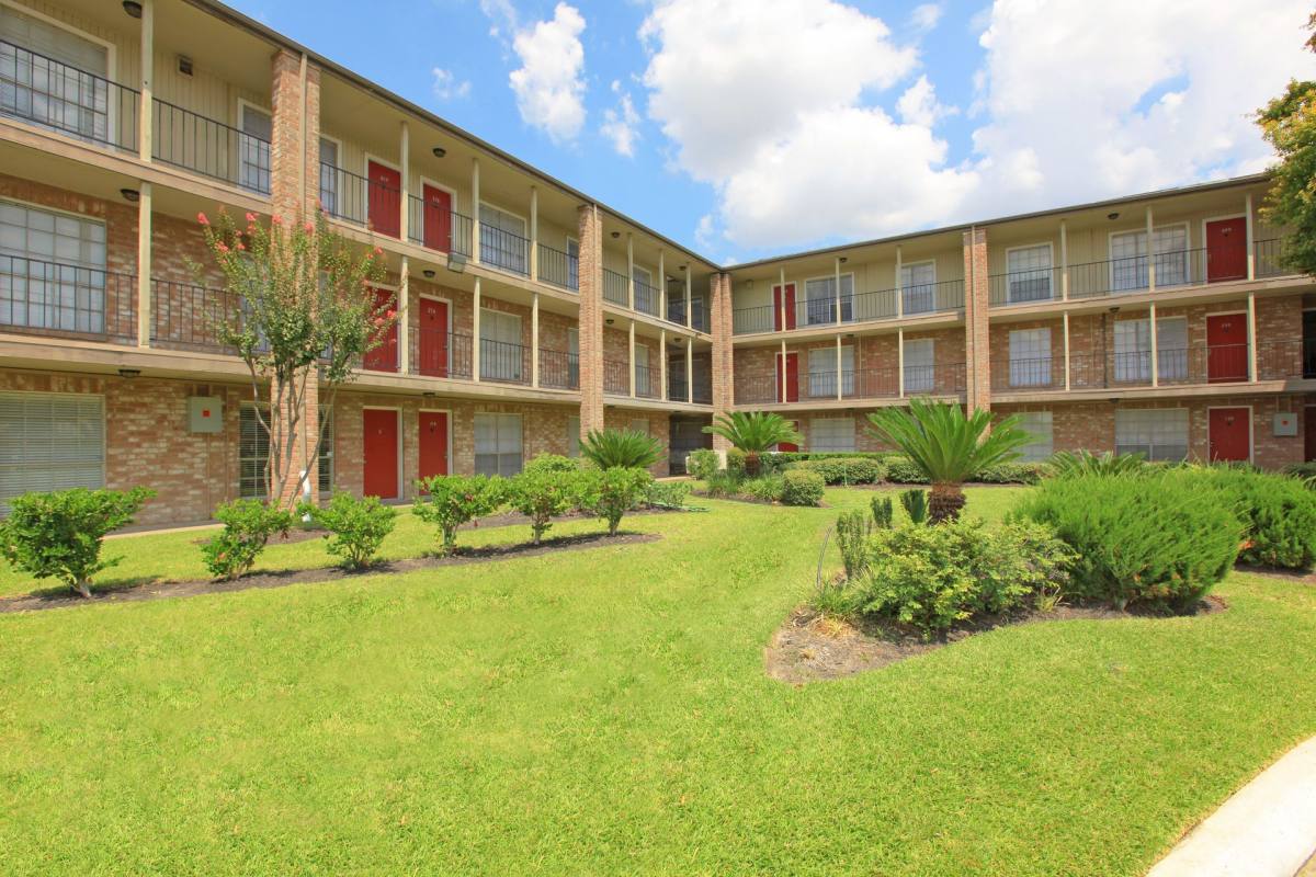 Apartment for rent at 6601 Dunlap St, Houston, TX 77081