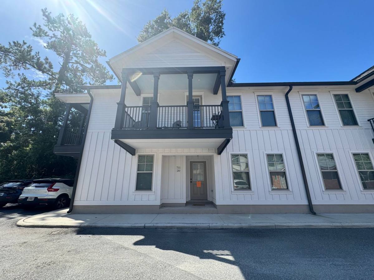 House for rent at 711 NW 10th St #20, Gainesville, FL 32601
