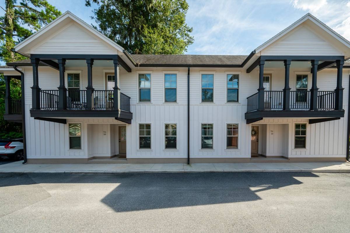 House for rent at 711 NW 10th St #20, Gainesville, FL 32601