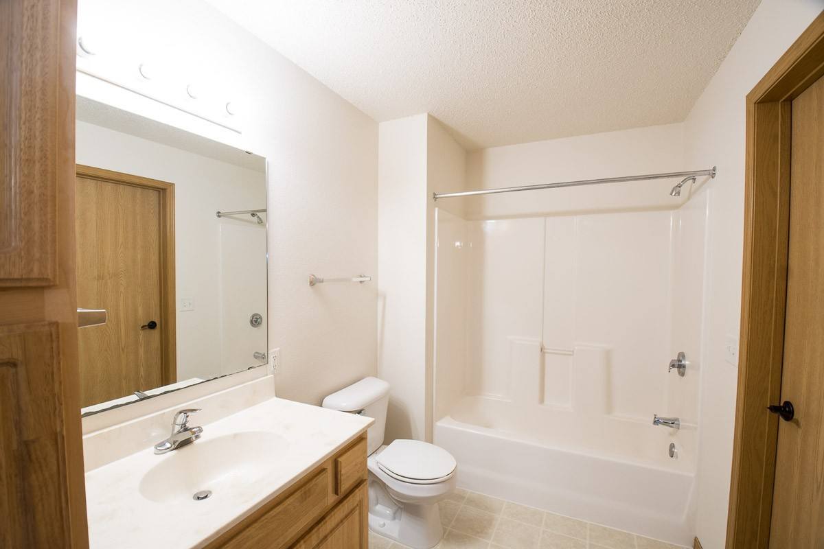 Apartment for rent at 815 34th Ave E, Alexandria, MN 56308