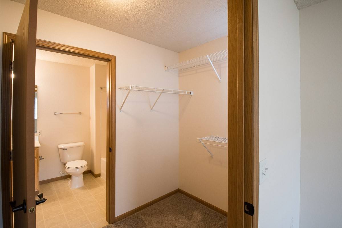 Apartment for rent at 815 34th Ave E, Alexandria, MN 56308