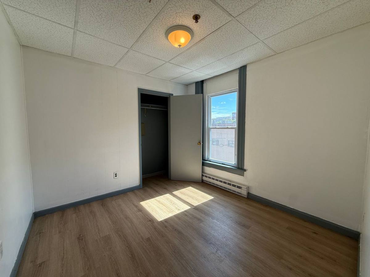 Apartment for rent at 460 Main St, Middletown, CT 06457