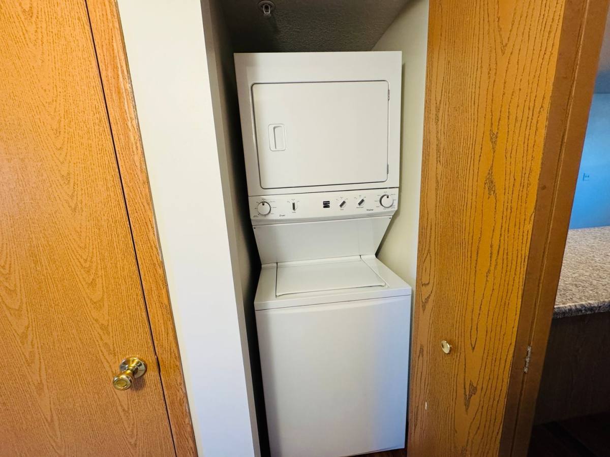 Apartment for rent at 1011 Angela Dr, Lakeville, IN 46536