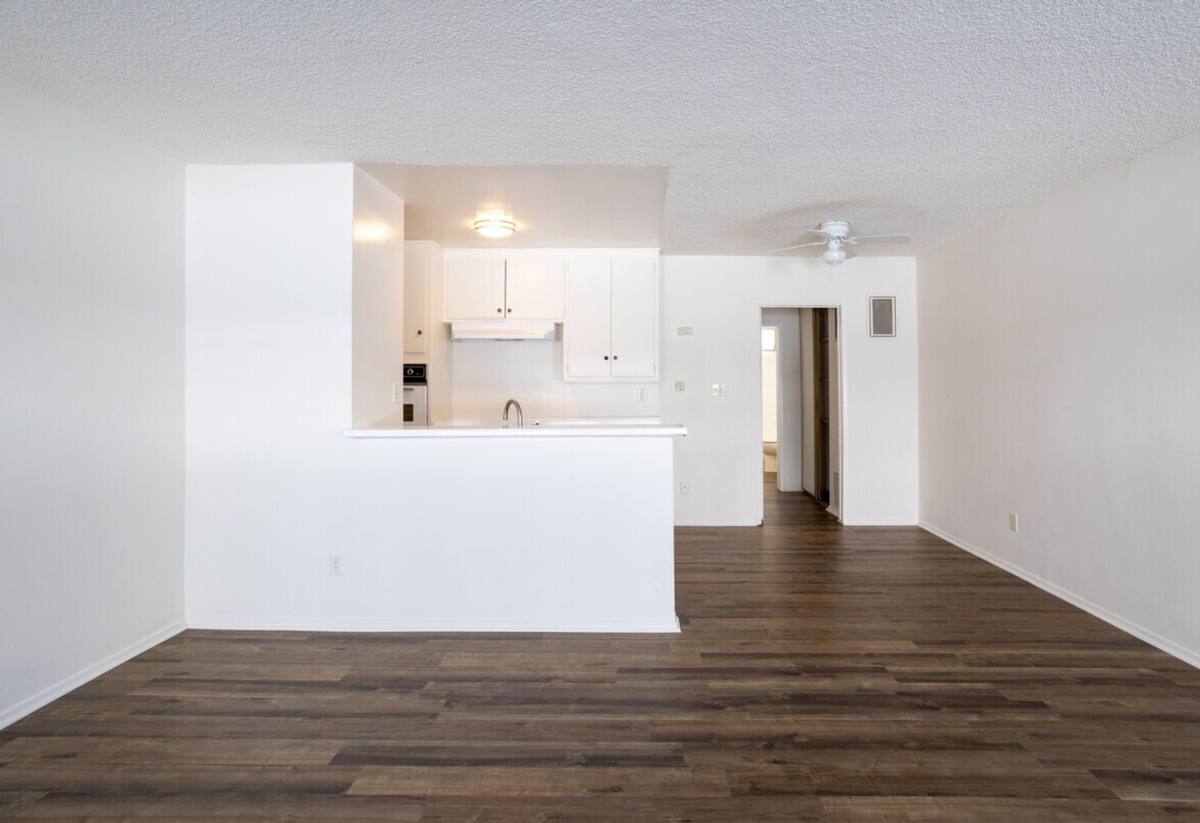 Apartment for rent at 19962 Roscoe, Winnetka, CA 91306