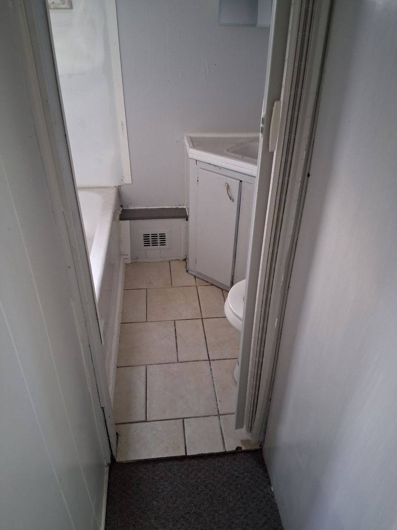 Apartment for rent at 23765 Lawrence, Warren, MI 48091