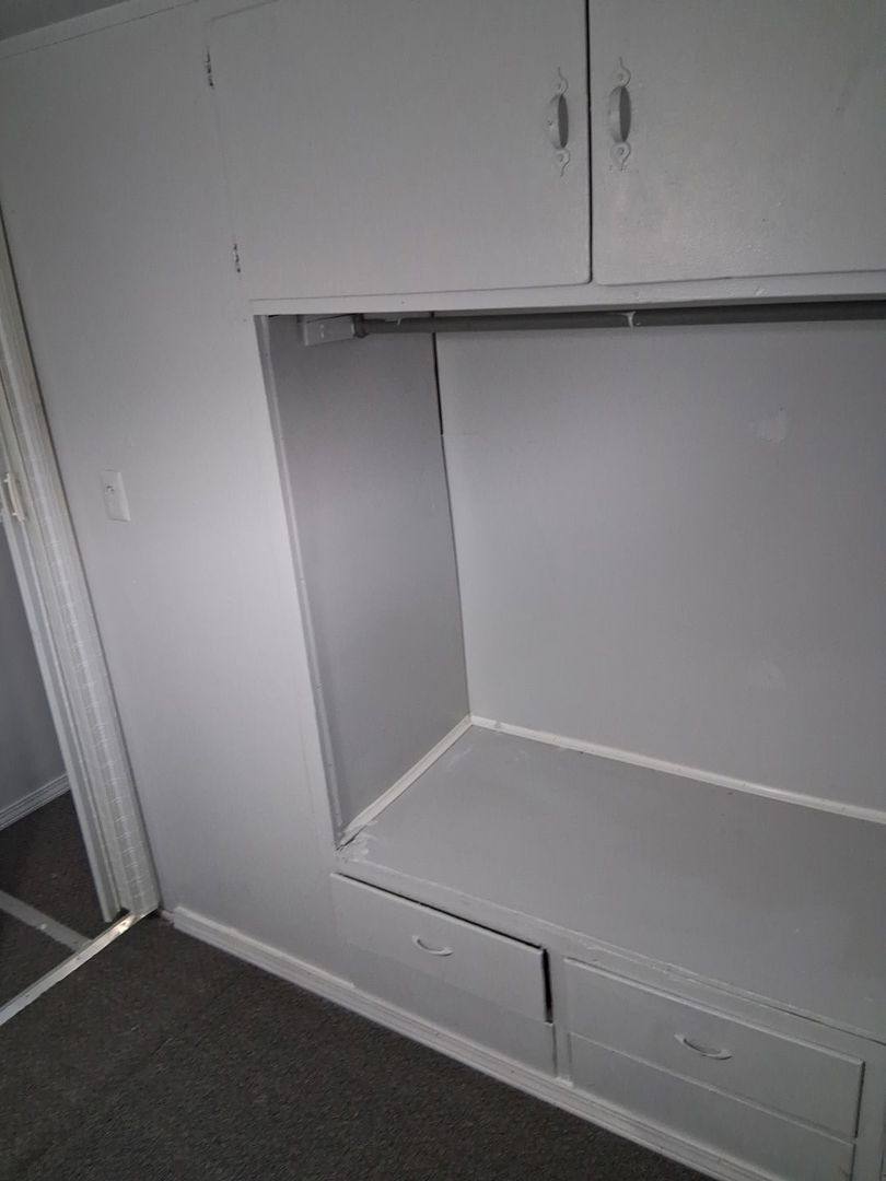 Apartment for rent at 23765 Lawrence, Warren, MI 48091