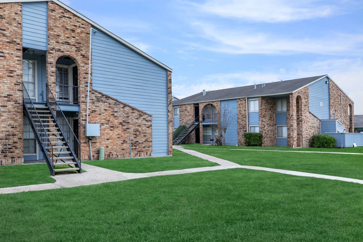 Apartment for rent at 2700 Ward Rd, Baytown, TX 77520