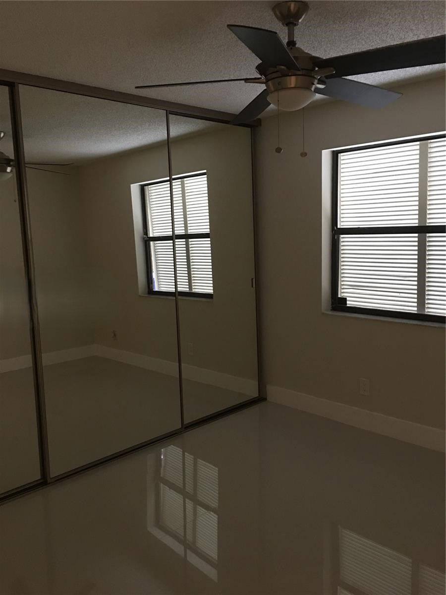 Townhouse for rent at 10951 N Lakeview Dr, Hollywood, FL 33026