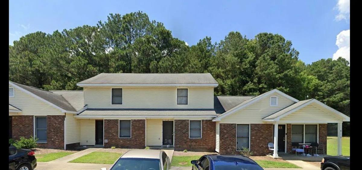 Apartment for rent at 910 B's Barbeque Rd #B-C, Greenville, NC 27834