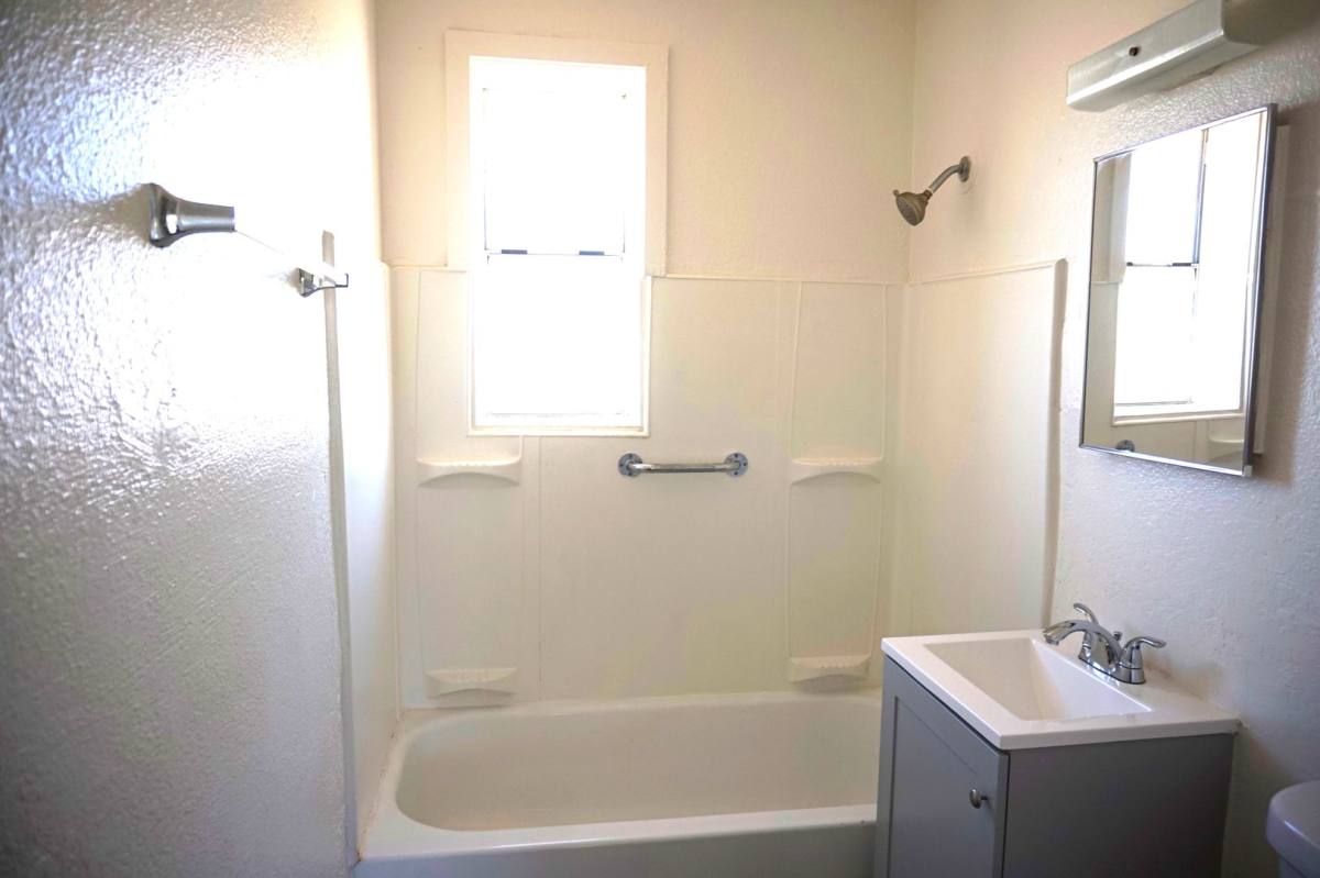 House for rent at 557 Graham Place, Sierra Vista, AZ 85635