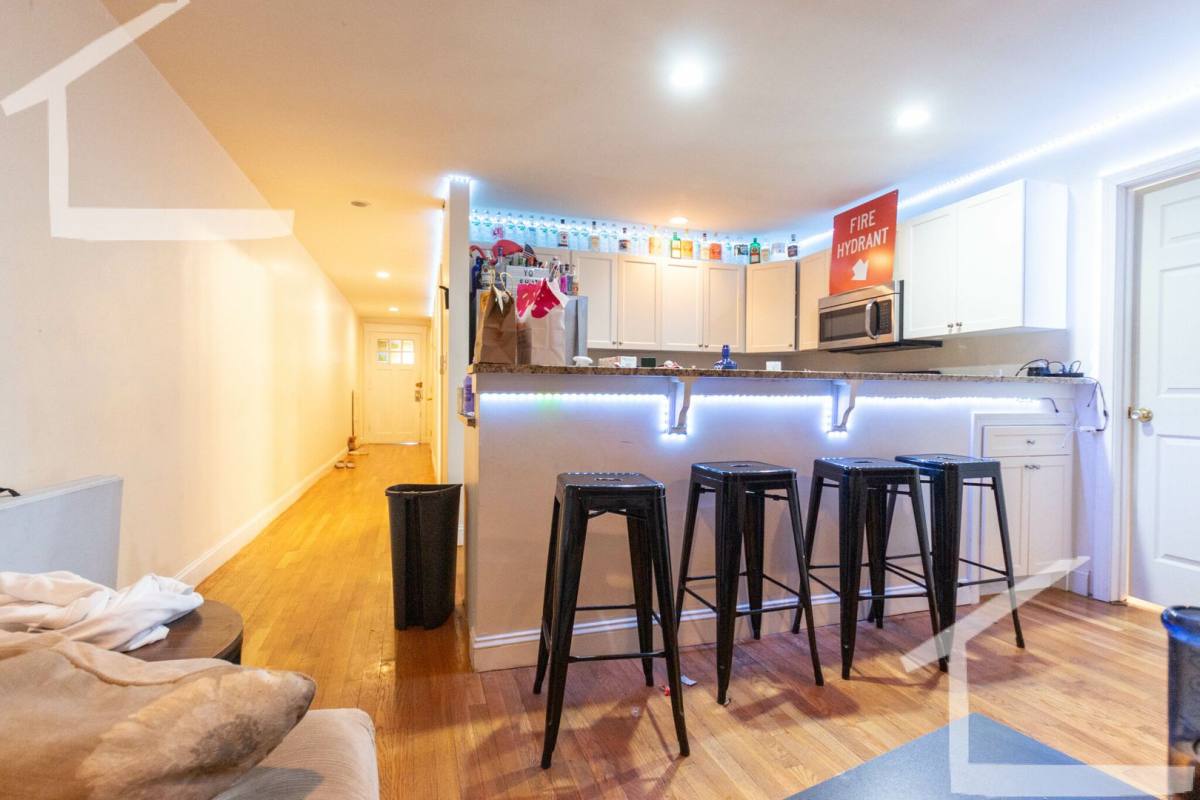 Apartment for rent at 333 Saint Paul St #3, Brookline, MA 02446