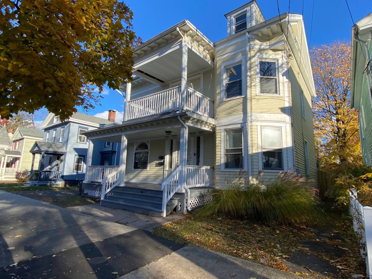Apartment for rent at 229 Dwight St, New Haven, CT 06511