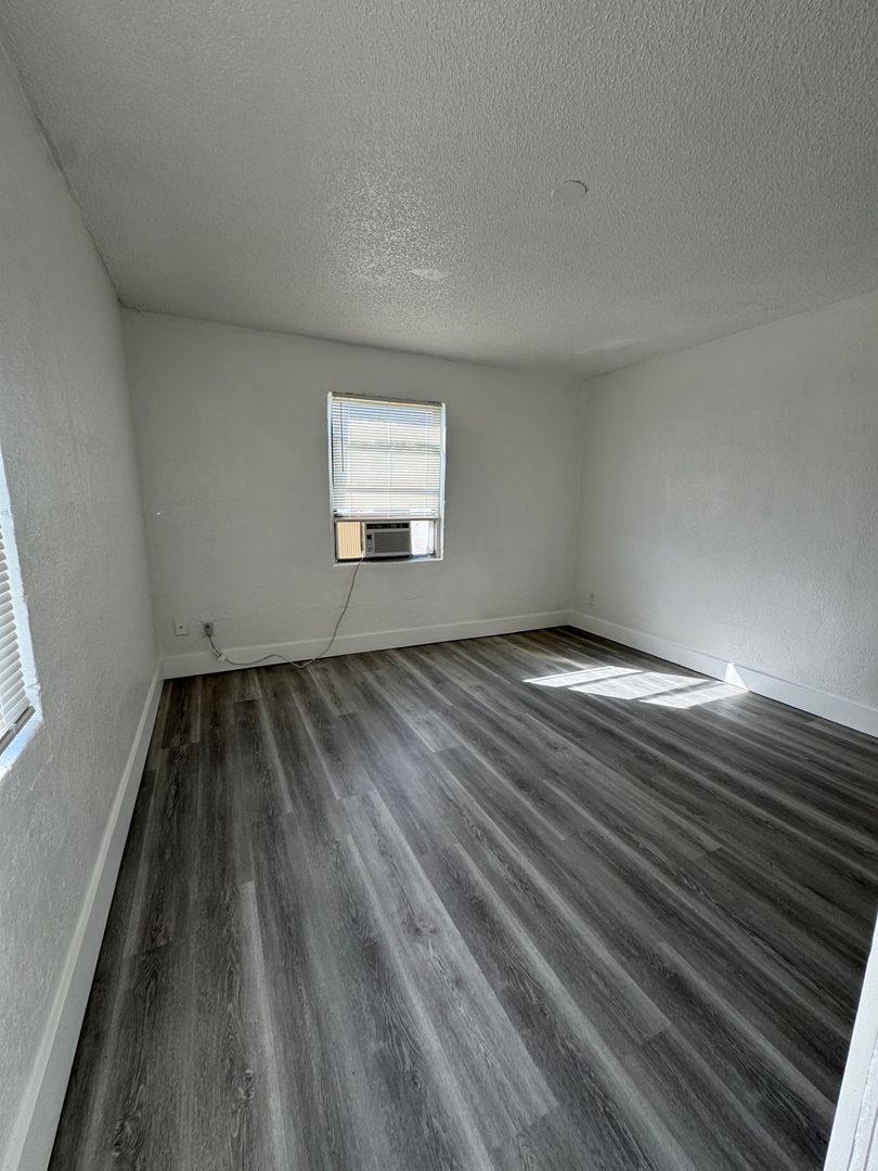 Apartment for rent at 3041 Second St, Fort Myers, FL 33916