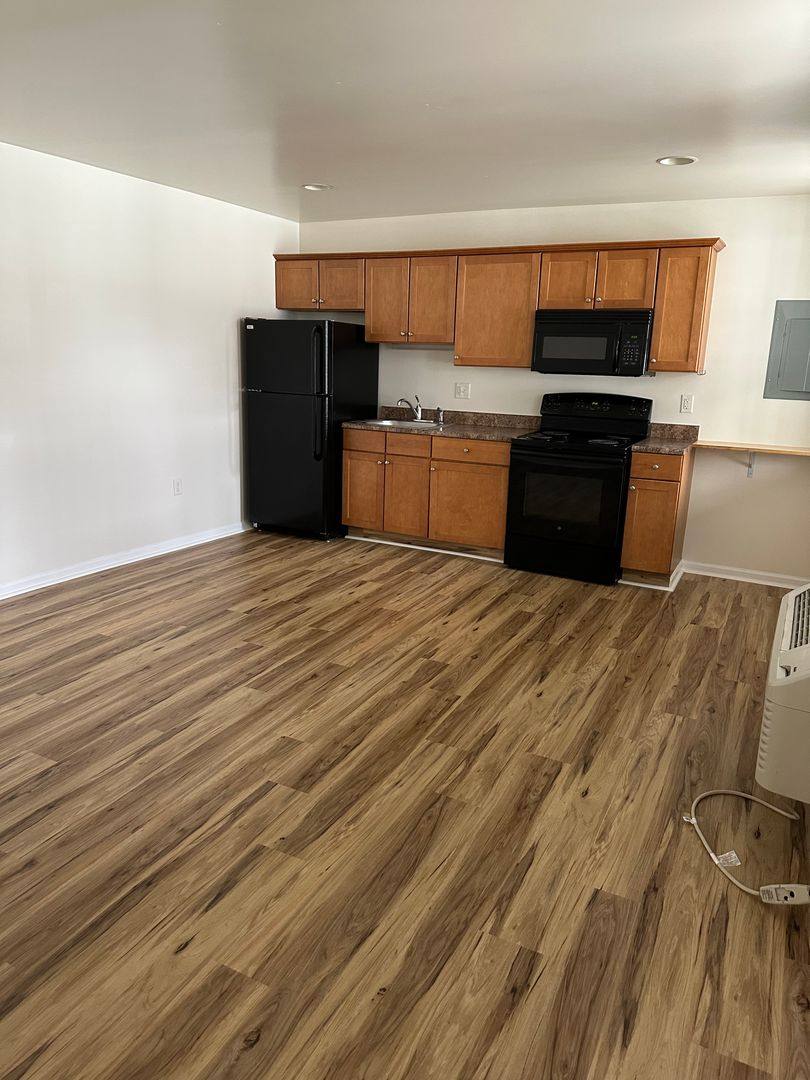 Apartment for rent at 36 W Market St, Marietta, PA 17547