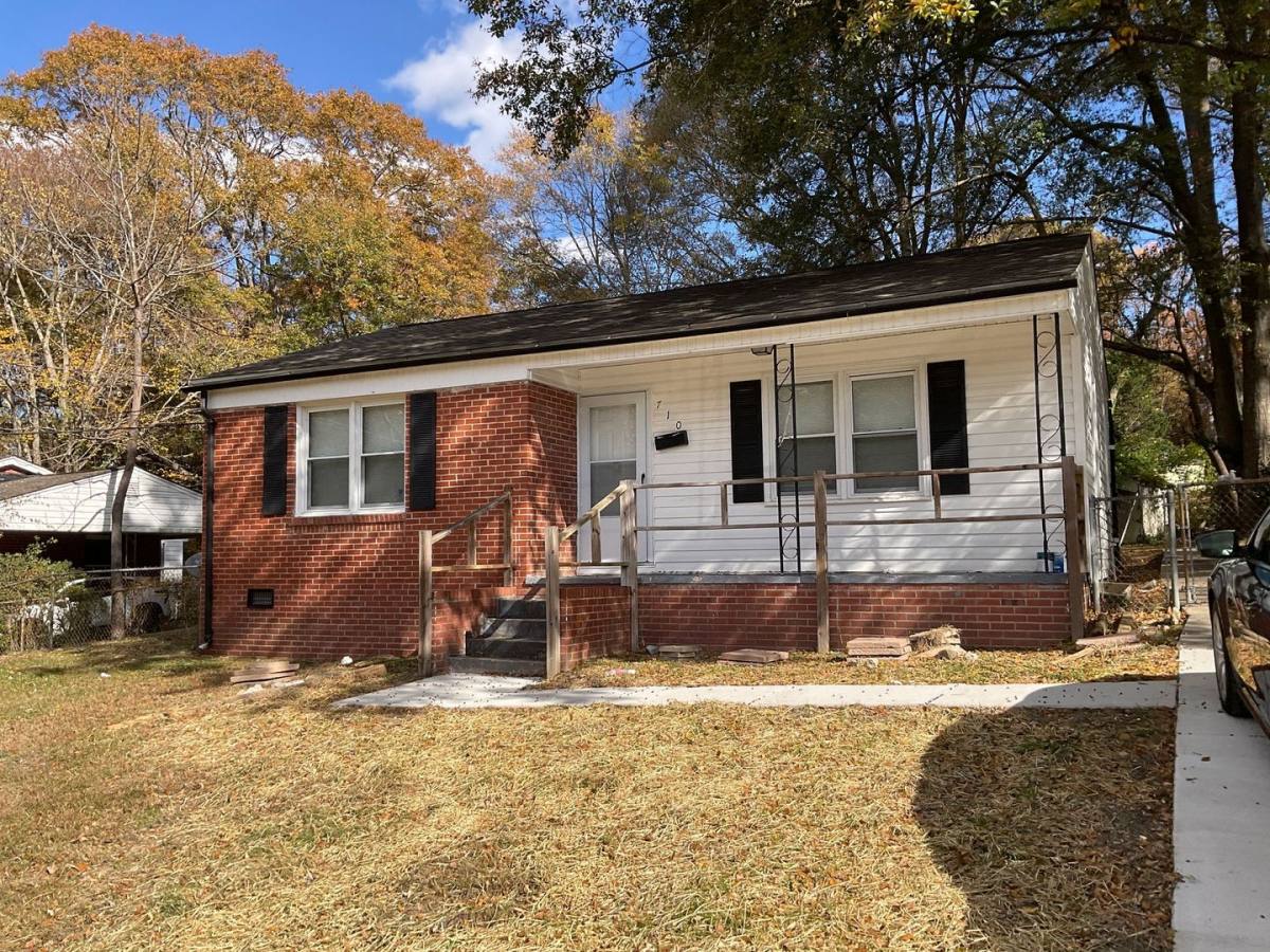 House for rent at 710 Glenn St, Gastonia, NC 28052