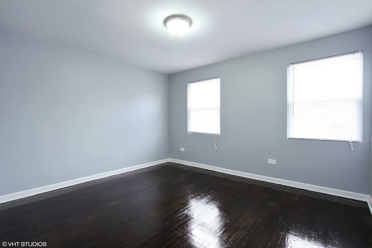 House for rent at 6225 S Indiana Ave, Chicago, IL 60637