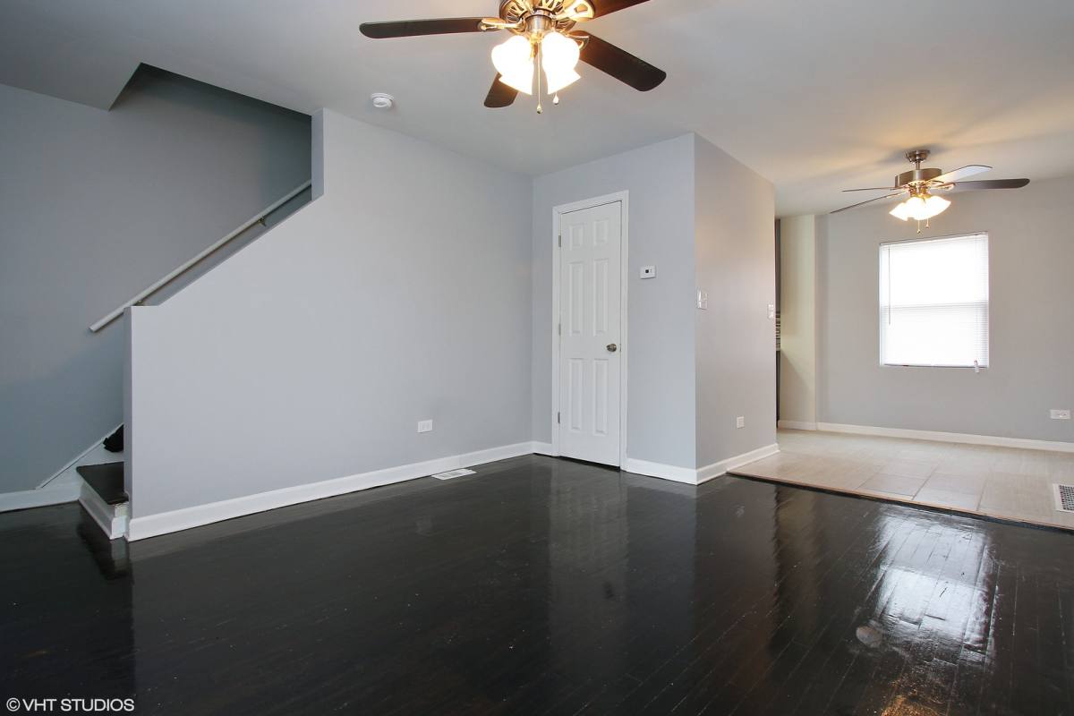 House for rent at 6225 S Indiana Ave, Chicago, IL 60637