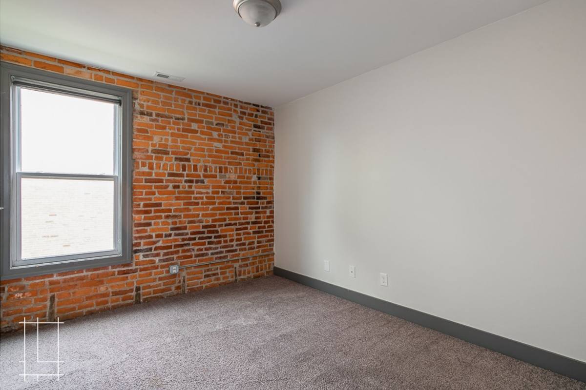 Apartment for rent at 1448-1454 Indianola Ave, Columbus, OH 43201