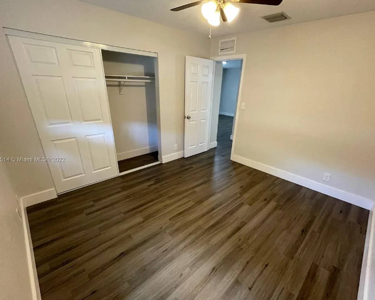Apartment for rent at 450 SW 2nd St, Pompano Beach, FL 33060